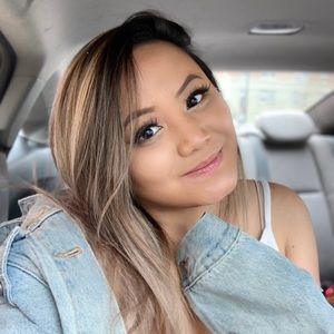 Meet your Posher, Jaymee